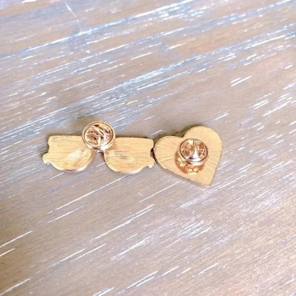 Four Piece New York Pin Set - Picture 3 of 5